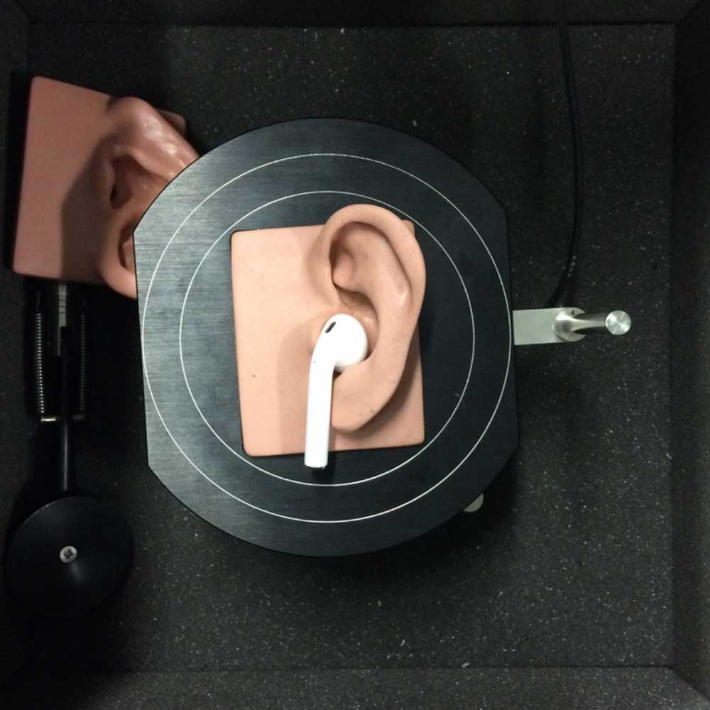 Fennex airpods calibration for an optimized hearing test and fitting